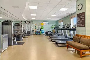 915 Seaside Dr, Sarasota, FL 34242 - Photo 51