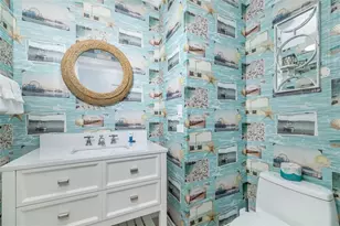 915 Seaside Dr, Sarasota, FL 34242 - Photo 9