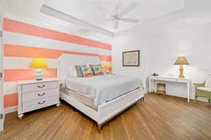 915 Seaside Dr, Sarasota, FL 34242 - Photo 11