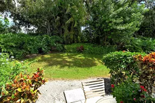 8355 Glen Rose Way, Sarasota, FL 34238 - Photo 13