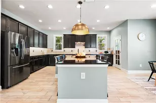 7500 Aguila Dr, Sarasota, FL 34240 - Photo 13