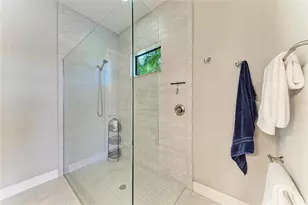 10215 Marbella Dr, Bradenton, FL 34211 - Photo 31