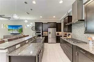 10215 Marbella Dr, Bradenton, FL 34211 - Photo 13