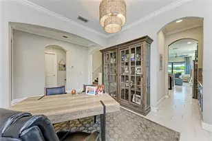 10215 Marbella Dr, Bradenton, FL 34211 - Photo 9