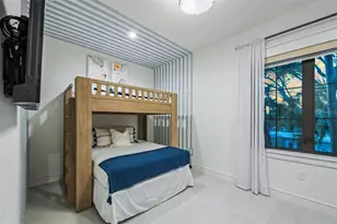 24 N Polk Dr, Sarasota, FL 34236 - Photo 25