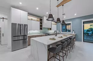 24 N Polk Dr, Sarasota, FL 34236 - Photo 19