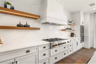 149 Tyler Drive, Sarasota, FL 34236 - Photo 7