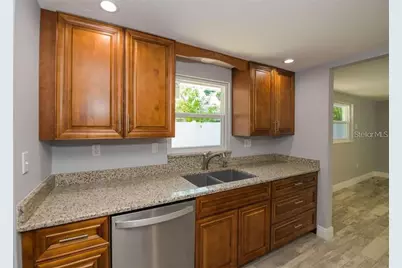 2608 Browning Street, Sarasota, FL 34237 - Photo 9