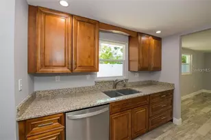 2608 Browning St, Sarasota, FL 34237 - Photo 9