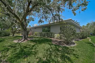 3890 Wilshire Cir, Sarasota, FL 34238 - Photo 45