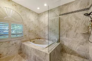 7340 Villa D Este Dr, Sarasota, FL 34238 - Photo 31