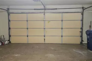 4297 Oakhurst Cir E, Sarasota, FL 34233 - Photo 19