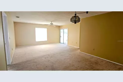 4297 Oakhurst Circle E #3051, Sarasota, FL 34233 - Photo 7
