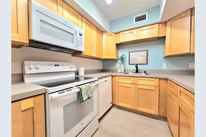 21267 Gertrude Avenue #114, Port Charlotte, FL 33952 - Photo 5