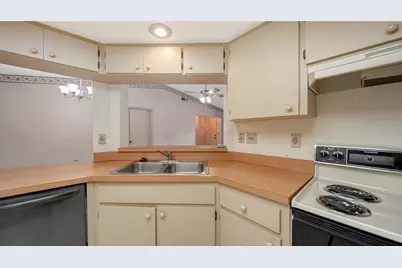 4152 Center Pointe Circle #58A, Sarasota, FL 34233 - Photo 15