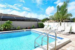 4152 Center Pointe Cir, Sarasota, FL 34233 - Photo 33