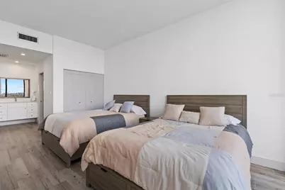 5400 Ocean Boulevard #17-04, Sarasota, FL 34242 - Photo 17