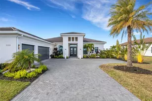 8921 Artisan Wy, Sarasota, FL 34240 - Photo 5