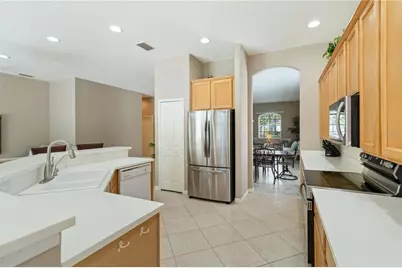 7358 Stanhope Court, Sarasota, FL 34238 - Photo 19