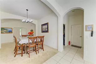 3653 Summerwind Cir, Bradenton, FL 34209 - Photo 9