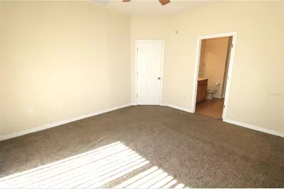 3729 Parkridge Circle #6-204, Sarasota, FL 34243 - Photo 7