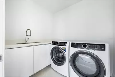 111 Golden Gate Point #303, Sarasota, FL 34236 - Photo 31