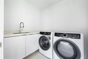 111 Golden Gate Point, Sarasota, FL 34236 - Photo 31