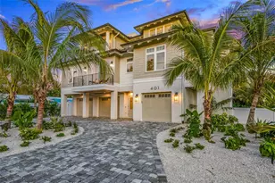 401 77th St, Holmes Beach, FL 34217 - Photo 3