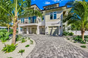 401 77th St, Holmes Beach, FL 34217 - Photo 5