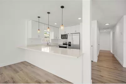 2949 Bougainvillea Street, Sarasota, FL 34239 - Photo 7