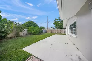 2949 Bougainvillea St, Sarasota, FL 34239 - Photo 27