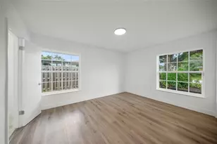 2949 Bougainvillea St, Sarasota, FL 34239 - Photo 19