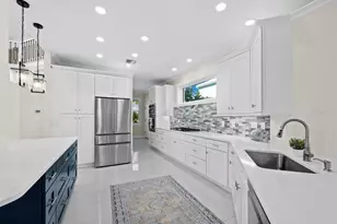 3408 Fair Oaks Ln, Longboat Key, FL 34228 - Photo 9