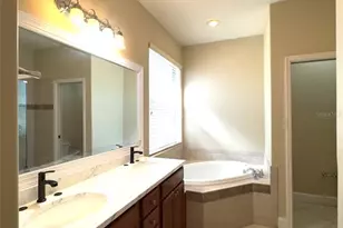 5250 Echo Ln, Sarasota, FL 34233 - Photo 27