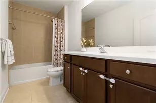 10109 Canaveral Cir, Sarasota, FL 34241 - Photo 19