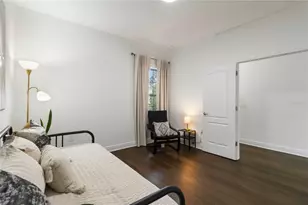 10109 Canaveral Cir, Sarasota, FL 34241 - Photo 21