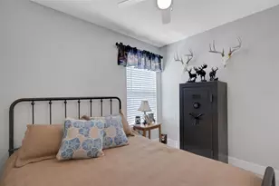 3784 59th Ave W, Bradenton, FL 34210 - Photo 19