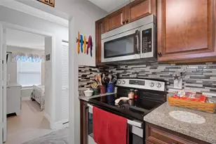 3784 59th Ave W, Bradenton, FL 34210 - Photo 17