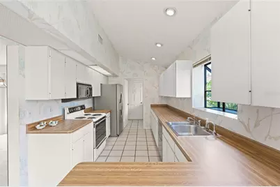 7475 Oak Moss Drive #20, Sarasota, FL 34241 - Photo 11