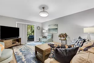 3118 Lake Bayshore Dr, Bradenton, FL 34205 - Photo 7