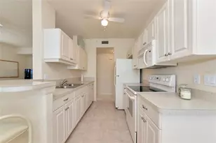 4254 Vicenza Dr, Venice, FL 34293 - Photo 13