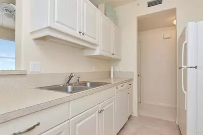 4254 Vicenza Drive #B, Venice, FL 34293 - Photo 15