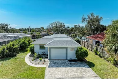 136 Bayview Drive, Nokomis, FL 34275 - Photo 13