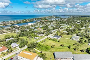 136 Bayview Dr, Nokomis, FL 34275 - Photo 87