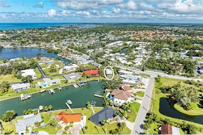 136 Bayview Drive, Nokomis, FL 34275 - Photo 3