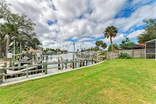 136 Bayview Dr, Nokomis, FL 34275 - Photo 59