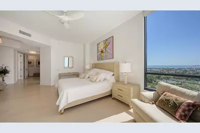 1241 Gulf Of Mexico Drive #803, Longboat Key, FL 34228 - Photo 11