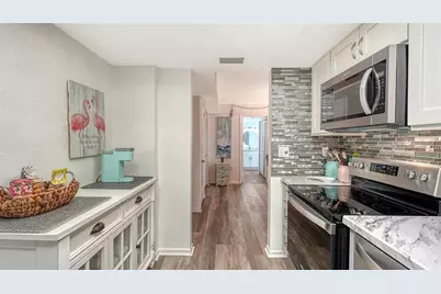 612 Bird Bay Drive S #110, Venice, FL 34285 - Photo 13