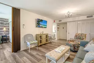 612 Bird Bay Dr S, Venice, FL 34285 - Photo 9