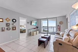 1111 N Gulfstream Ave, Sarasota, FL 34236 - Photo 13